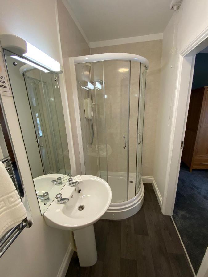 Ambleside Central Bagian luar foto